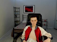 CUTE ASS TWINKS BEATING HIS DICK AND CUMMING