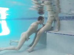 I Guess The “No Petting” Sign Went Missing! Underwater BJ & Raw Fuck