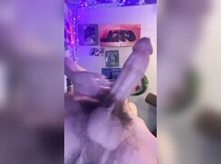 CUTE 18YOS BIG PRETTY DICK AND BALL