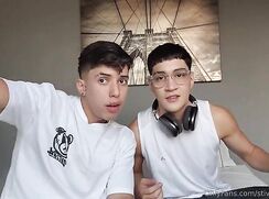 cam friends cute playin porn
