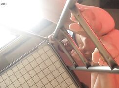 Wanking on the ladders #00-012