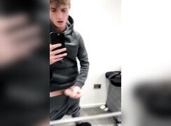 kbucko 0hxxhk6019v2yum17aib2_source