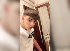 Italian twinky jerking