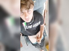 Hottie twink italian jerk off