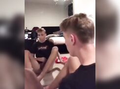 cute blonde selfie mirror bate