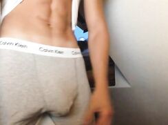 Young german bodybuilder Phillipp shows his stuff