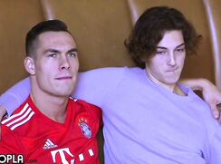 Randy Reno fucks Tatted jock Travis