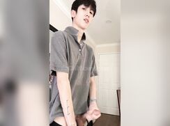 bi wasian boy cums in a cup