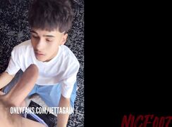 JETT AGAIN BONEING CUTE BOYS RAW PUSSY