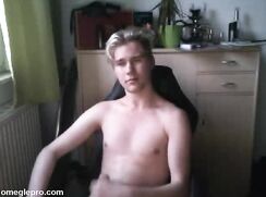 Uncut Bleach Blond Jerks Off