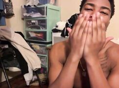 Show Hot Bubble Butt & Cumming