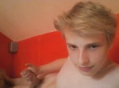 Blond german Minecraft player Jürgen