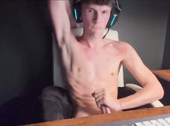 cute lewis boothy cumming bate