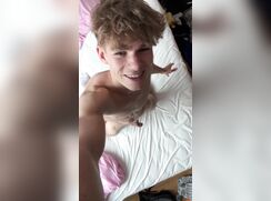 THIS HOT TWINK MAKES CUSTOM VIDEOS FOR YOU