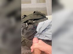 Cumming in random guys gym bag