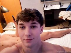 2 hot Ukranians fuck