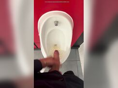 Cumming at Urinals beside an Stranger