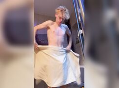 18yo Luke Paxley bulge