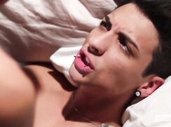 Fuck that twink! Roman Daniels & Luke Allen