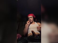 toofriendlytom 7c0184e9-82de-4f1b-9fc8-83273b8ee194