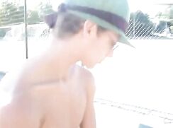 Amateur webcam: Skateboarding naked