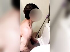 Fit Asian asks his roommate to record him jerking on the toilet