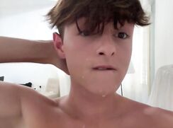 Svandy twink creams his chest