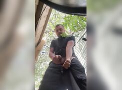 Risky as fuck str8 lad wanking outdoor public