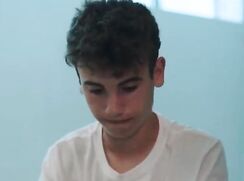 (SF) 'Me Quiere, No Me Quiere' or 'He loves me, He Loves me Not'