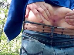 Michelbergerak expose himself in the wood