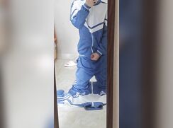 chinese 19 yo college athlete