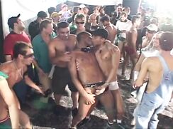 ♥ Its carnival in brazil part -1 ♥