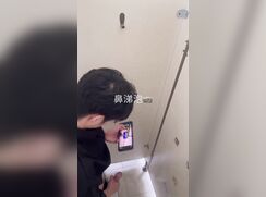 straight chinese college boy has fun in the bathroom