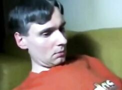 Scally wanks shameless in the hostel dorm