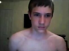 Teen Jerks & Cums On His T-Shirt