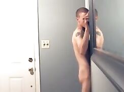 Str8 guy uses a Gloryhole. WOW wish it was mine hehehe