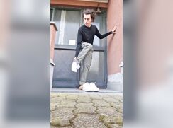 Boy gets fully naked outdoors and shows off