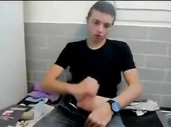 young guy getting sucked until he cums