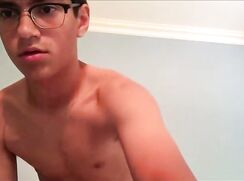 Awesome kitten wanks and cum