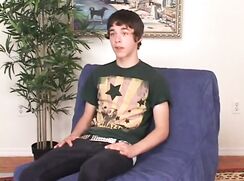 beautiful Brady gets Sucked