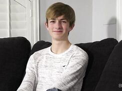 Aaron Roberts Solo Session