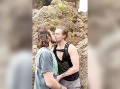 Longhaired scruffy dude sucking off cock on a hike