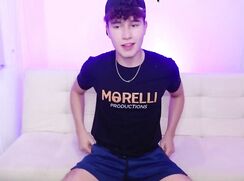 Fingering, Masturbating, and Cumming Porn