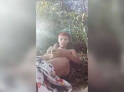 a sexy straight Latino gets sucked off in the woods