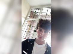 cute fit college snapchating bate
