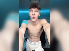 cute lewis booty bate clip