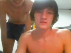 Vintage webcam: Amateur American boys