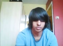 Vintage webcam: Dark haired boy