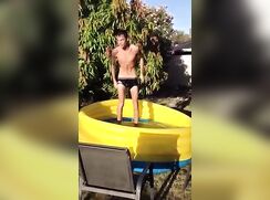 Amateur webcam: Paddling pool