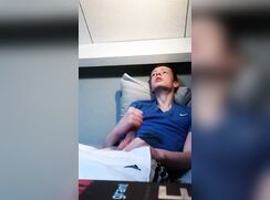 Dutch twink cums after gym session